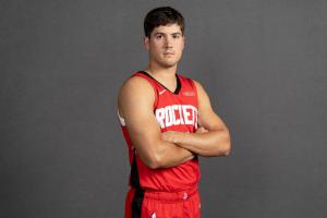 隊記：我認為謝潑德會是火箭第五個首發(fā)球員 然后等DFS復出后再看