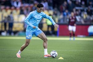 法媒：馬賽后衛(wèi)阿格德在機(jī)場遭一名精神狀態(tài)不穩(wěn)定的男子襲擊