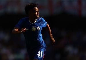 太陽報(bào)：切爾西18歲小將埃斯特旺開啟慈善項(xiàng)目，免費(fèi)為青少年服務(wù)