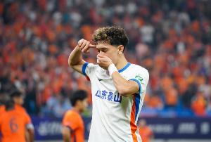 魯媒：李小恒如果能不斷進(jìn)步，未來有望在泰山隊(duì)扮演更重要的角色