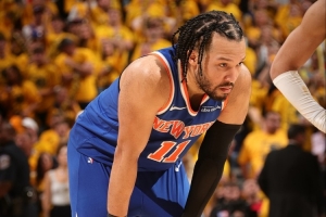 狀態(tài)一般般！布倫森14投4中&三分6中1 得到11分4籃板3助攻