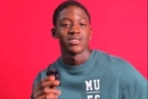 梅努趣味問答：曼聯(lián)傳奇7號選誰？C羅 | 最喜歡什么色球衣？黑色