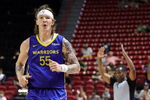 夏聯(lián)代表勇士場均9.2分！熱火簽下落選秀馬德森并裁掉基爾斯