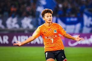 亞足聯(lián)頒獎(jiǎng)典禮10月17日1時(shí)舉行，王霜獲年度最佳女足運(yùn)動(dòng)員提名