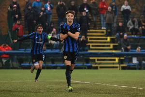 意媒：國米今夏拒絕外租19歲前鋒斯皮納切，想讓他留在U23踢意丙