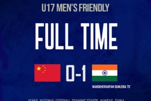 馬德興談國(guó)少：浮嶋敏首次啟用“雙高”戰(zhàn)術(shù) 輕敵被印度反擊破門