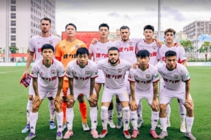 落后→扳平?? 陜西聯(lián)合月亮泊客場3-3戰(zhàn)平深圳青年人