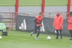 圖片報：拜仁訓練場出現(xiàn)新設備，售價1.8萬歐，可助球員提升體能