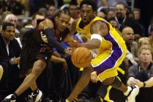 艾弗森：無冠只因輸給巔峰OK 我很幸運自己已經(jīng)是75大巨星