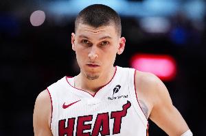 老鷹解說員：和熱火工作人員聊過 他們說希羅會(huì)為揭幕戰(zhàn)做好準(zhǔn)備