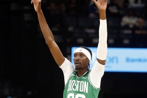 布歇談球隊(duì)氛圍：這里的競(jìng)爭(zhēng)激烈得像戰(zhàn)爭(zhēng) 我喜歡這種感覺(jué)