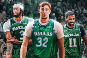 這件球衣好看嗎？獨行俠官宣帶回綠色復(fù)古球衣和地板涂裝！