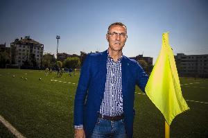 貝爾戈米：在圣西羅看球上廁所都困難，拆除并新建球場是正確的