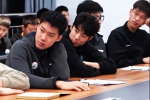 青島國(guó)信海天籃球少年成長(zhǎng)記：健康小課堂開(kāi)課啦！????