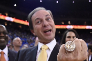 拉科布：勇士10年4冠不知還有誰能做到 目標像老巴斯那樣16次總決