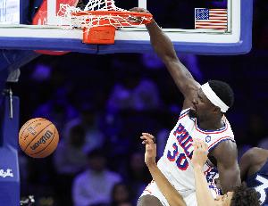 博納先發(fā)！納斯：攻防表現(xiàn)都不錯 相比進(jìn)攻我更認(rèn)可他的防守