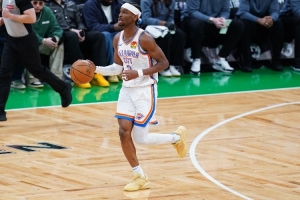 哪些現(xiàn)役球員讓你想到自己？皮爾斯：亞歷山大、塔圖姆、巴特勒