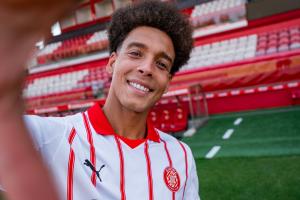 維特塞爾：最后時刻丟球輸?shù)舯荣惛杏X很糟，但我們踢得非常出色