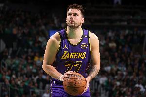 名記：湖人新賽季會排西部第六或第七 這取決于開局階段表現(xiàn)