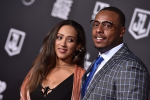 現(xiàn)女友和前任藕斷絲連咋辦？皮爾斯：有孩子嗎？沒(méi)孩子聯(lián)系什么？