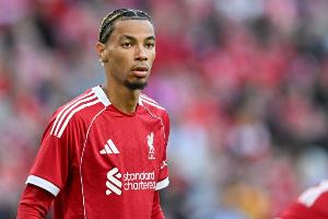 TA：為適應(yīng)英超強度，?；倏嘶ㄔ诮∩矸康臅r間比在德國時多很多