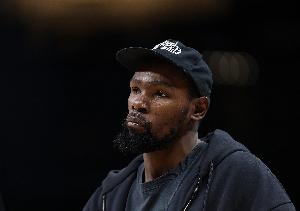 巧了！杜蘭特在火箭和太陽的常規(guī)賽首秀都是砍下23分