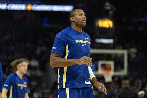 科爾：打掘金可能使用霍福德首發(fā) 不想讓追夢(mèng)82場(chǎng)都打5號(hào)位