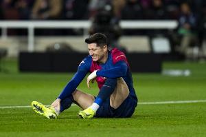 西媒：萊萬傷勢康復(fù)進(jìn)展神速，巴薩甚至考慮讓他隨隊出征國家德比