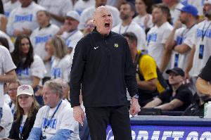 罰球51-40！卡萊爾：雷霆不斷走上罰球線 這打亂了比賽節(jié)奏