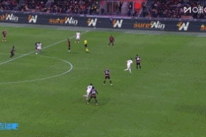 米蘭跟隊記者：比薩第二個進(jìn)球有疑問，疑似對加比亞犯規(guī)在先