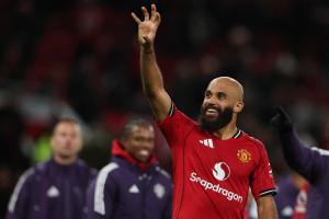 超值老詹！7500萬(wàn)姆伯莫近3場(chǎng)3球1助曼聯(lián)3連勝，場(chǎng)場(chǎng)首發(fā)鐵打主力