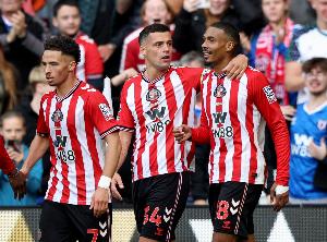 客場(chǎng)絕殺切爾西！伊西多：這場(chǎng)勝利并不讓我意外，勝利獻(xiàn)給球迷