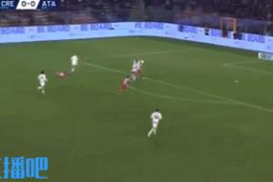 逼平亞特蘭大！38歲瓦爾迪補(bǔ)射打進(jìn)意甲生涯首球，連續(xù)空翻慶祝