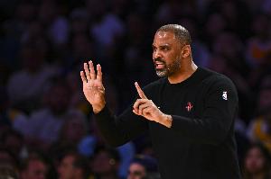 記者：烏度卡找了一個合適的對手來調(diào)整陣容 籃網(wǎng)這賽季毫無防守