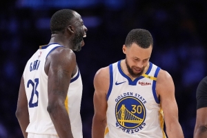 那就創(chuàng)歷史了！追夢預(yù)測：庫里將以38歲高齡拿到生涯第3座MVP