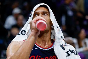 腳步太緩慢！大洛替補19分鐘 6中1&三分4中0僅拿3分2板