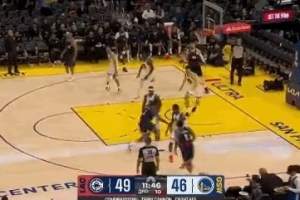 上來就打！小卡單打巴特勒 轉(zhuǎn)身后仰中投空心命中！