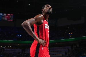 媒體人：火箭防守退化但進攻水平聯(lián)盟前列 不能不看好處只看軟肋