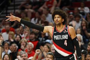 開拓者戰(zhàn)爵士！塞布爾可以出戰(zhàn) 小陣容內(nèi)線穆雷因病缺陣