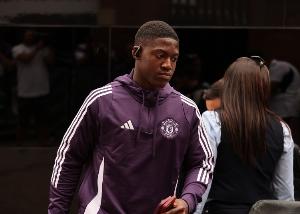 羅馬諾：曼聯(lián)堅(jiān)持要留住梅努和齊爾克澤，西漢姆想租借二人半年