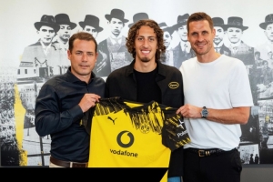 體圖：今夏羅馬的報價高出三成，但F-席爾瓦為安定最終選擇多特