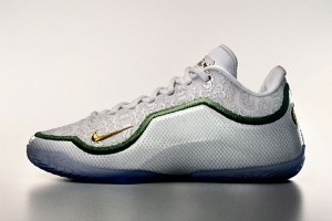 致敬當(dāng)年當(dāng)選體育畫報(bào)封面的自己！詹姆斯LeBron 23再發(fā)布新配色