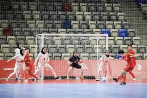 巴林亞青會(huì)五人制足球女子組落幕，中國隊(duì)決賽不敵伊朗隊(duì)收獲銀牌