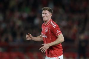 要價(jià)7000萬(wàn)鎊！英媒：曼聯(lián)冬窗推進(jìn)簽安德森，將面臨曼城等隊(duì)競(jìng)爭(zhēng)