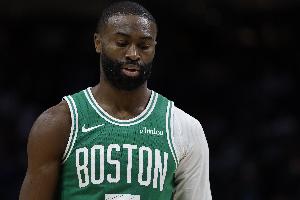 缺乏攻堅(jiān)點(diǎn)！綠軍本場(chǎng)僅有7次罰球全部命中 火箭罰球35中25