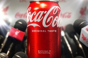 官方：利物浦與可口可樂(lè)延長(zhǎng)合作關(guān)系，并拓展對(duì)利物浦女足的支持