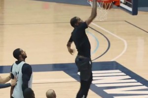 無情的哈特！紐約的播客節(jié)目效果真是獨(dú)一檔??！