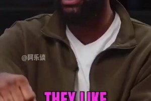 真佩服導(dǎo)播的好視力！很善于發(fā)現(xiàn)觀眾席上的美??