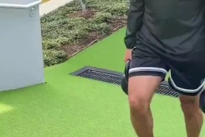 火箭官宣續(xù)約！范弗里特繼續(xù)保持訓(xùn)練