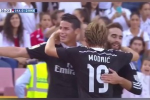 這個進(jìn)球滿分！本澤馬腳后跟挑球！J羅不停球直接抽射破門！